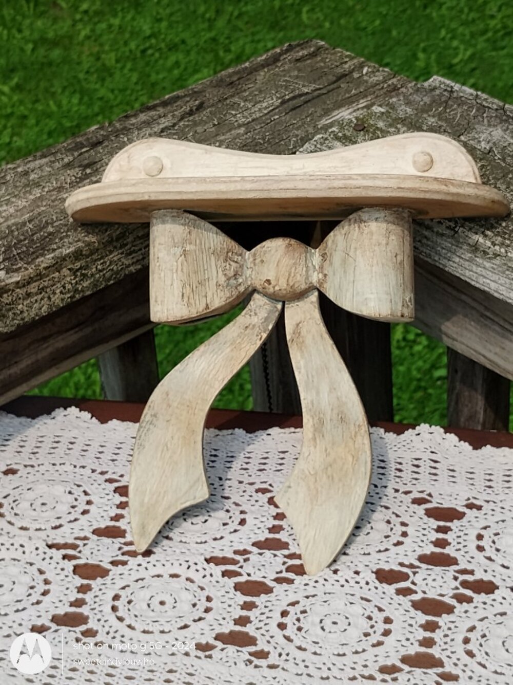 rustic style wooden wall shelf large 3D carved bow with ribbons shape 1980s-90s